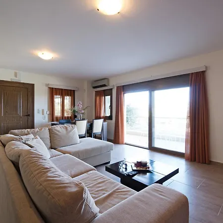 Apartment With One Bedroom In Kaloniktis-rethymno, With Pool Access An *